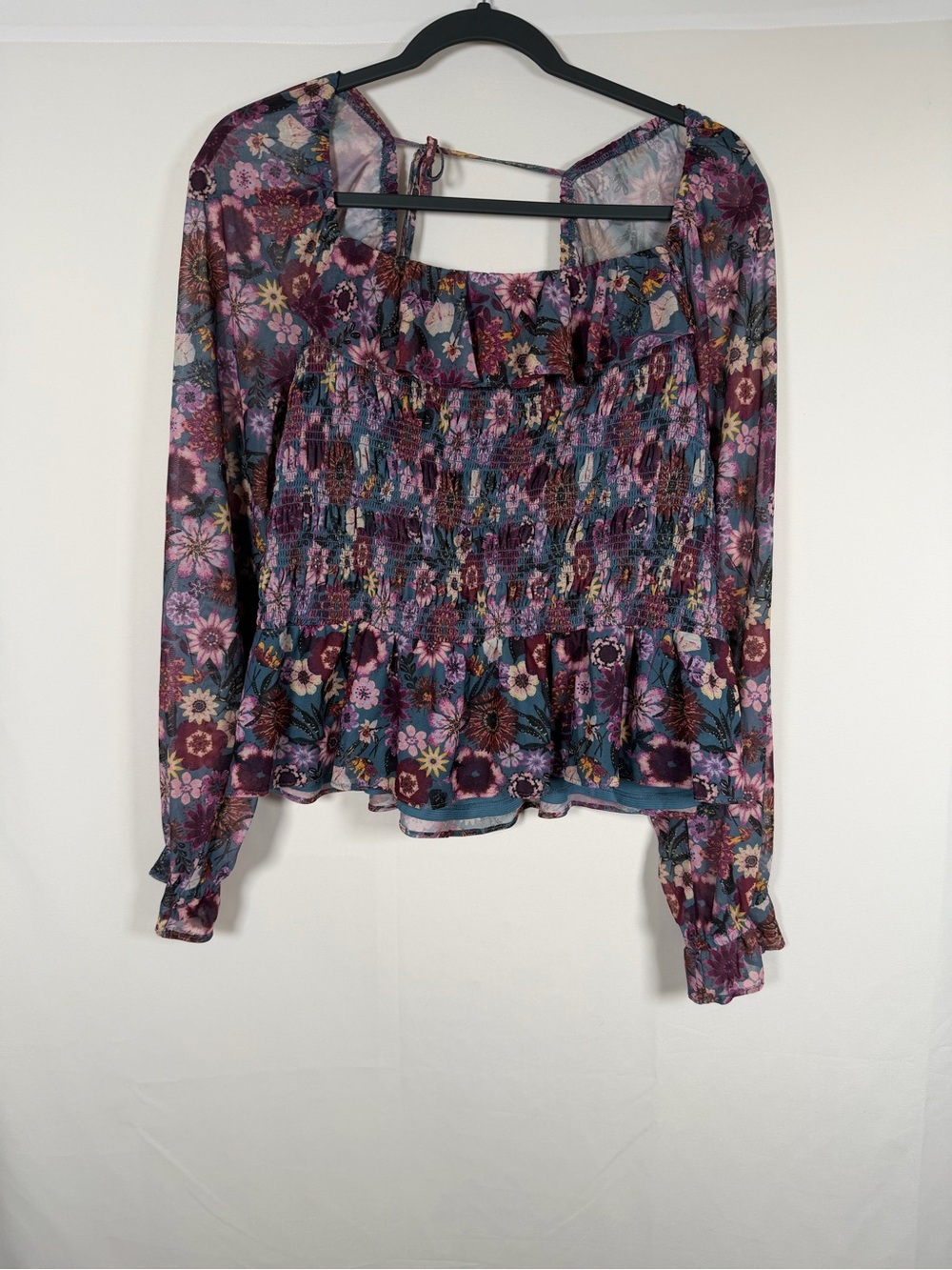 LC Lauren Conrad Purple‎ Multi Floral Smocked Peplum Blouse